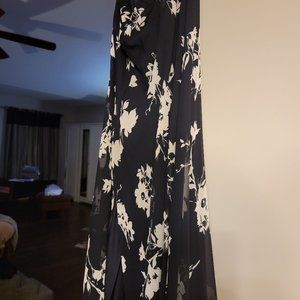 Navy and white flowers skirt